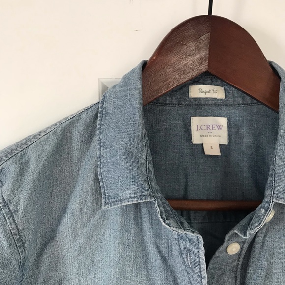 J. Crew perfect fit chambray button down - Picture 3 of 3